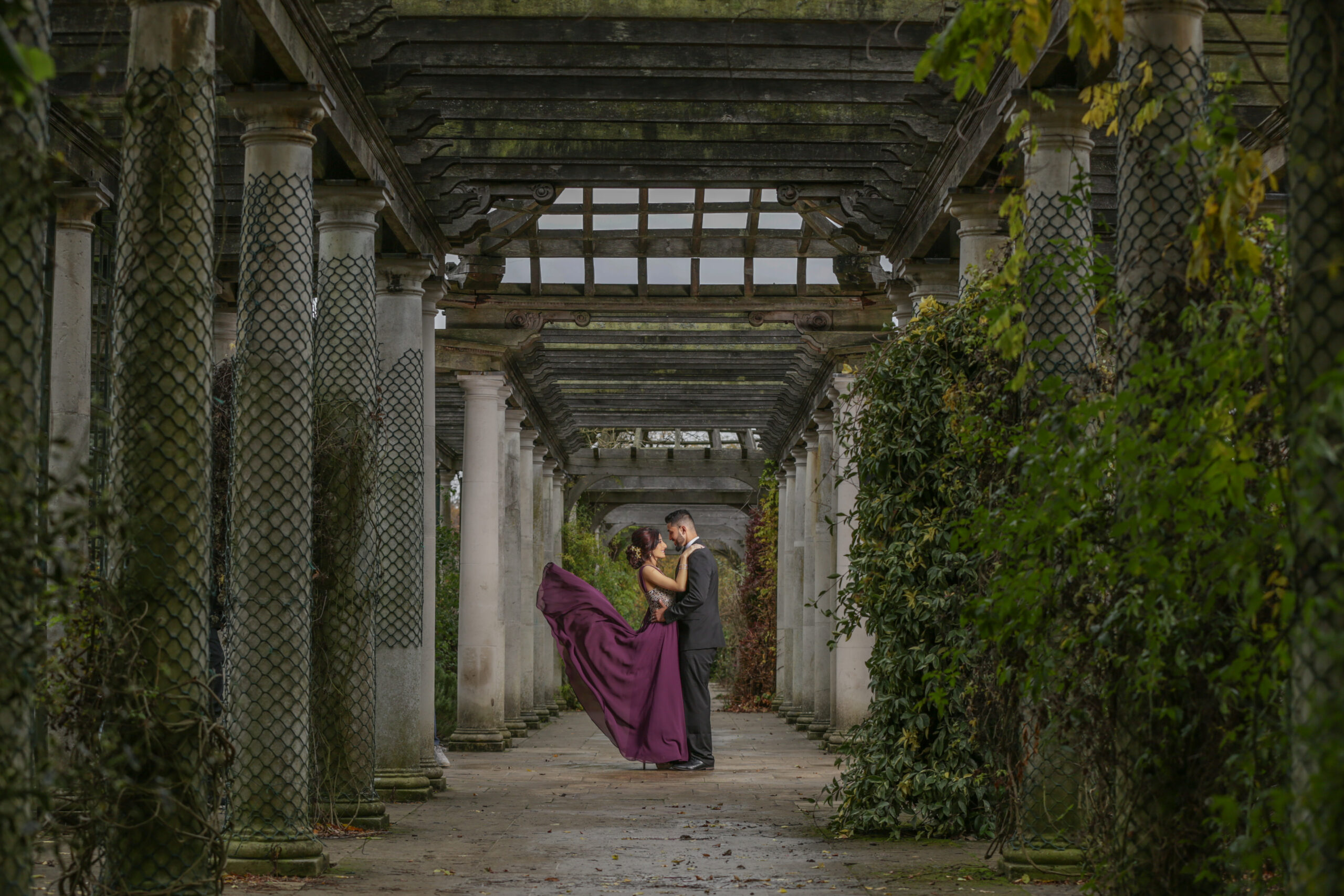 Destination portrait photographed by Topaz Media