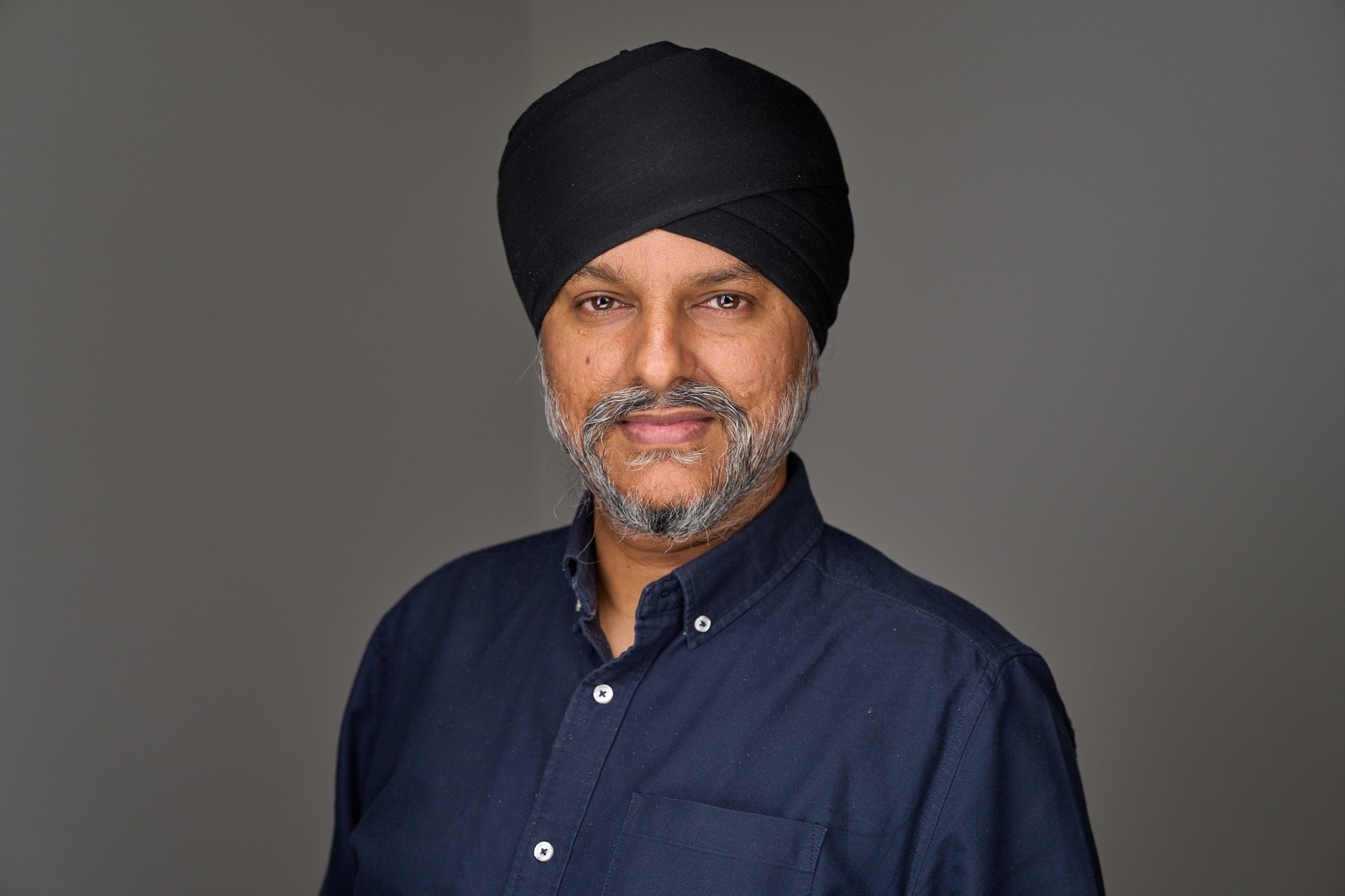 Portrait of Guv Singh, photographer behind Topaz Media